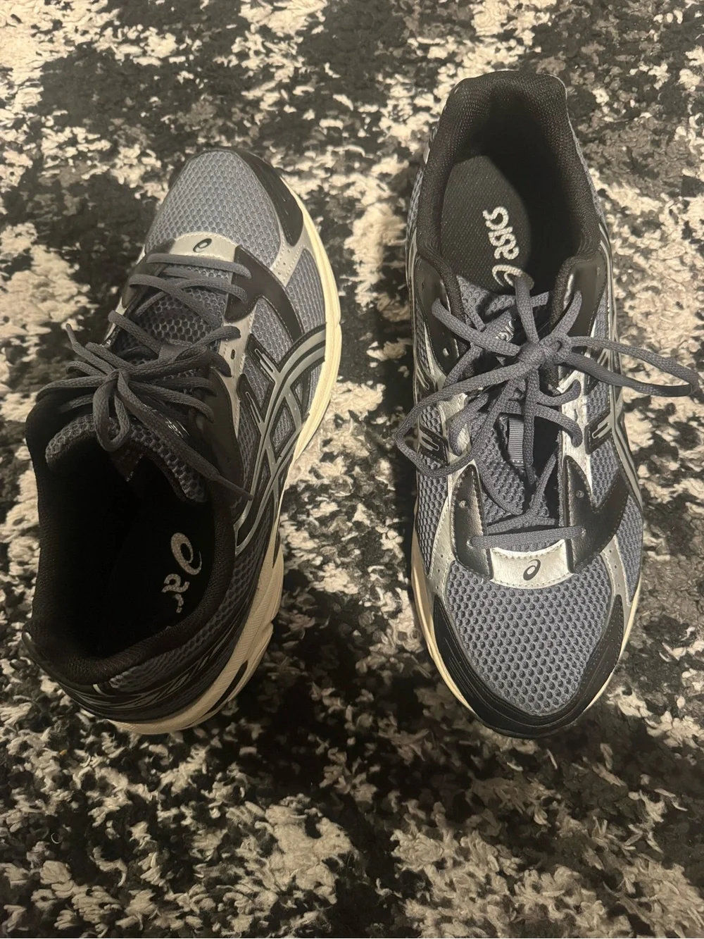 Asics Men’s Gray and Black Mesh Running Sneakers